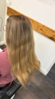 Hier ein schönes vorhair nachhair. Wir haben den unerwünschten Gold Ton aus den Längen etwas abgeschwächt. #daslockenstübchen #happy #revlon #blond